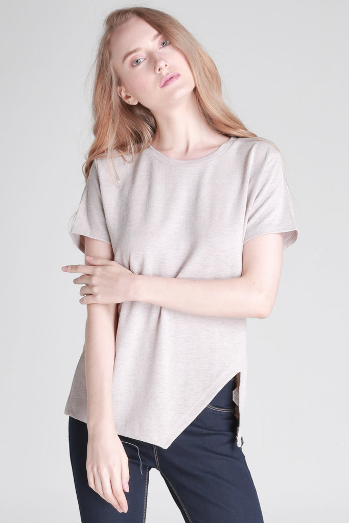 Semi Fit Tee With Side Slit