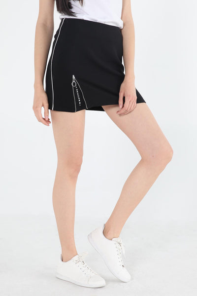 A-Line Woven Skirt With Zipper Detail