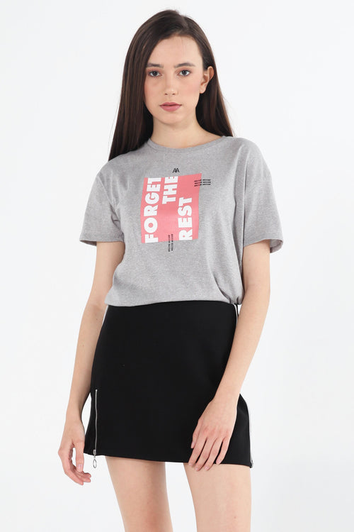 Boyfriend Fit Tee With Graphic Print