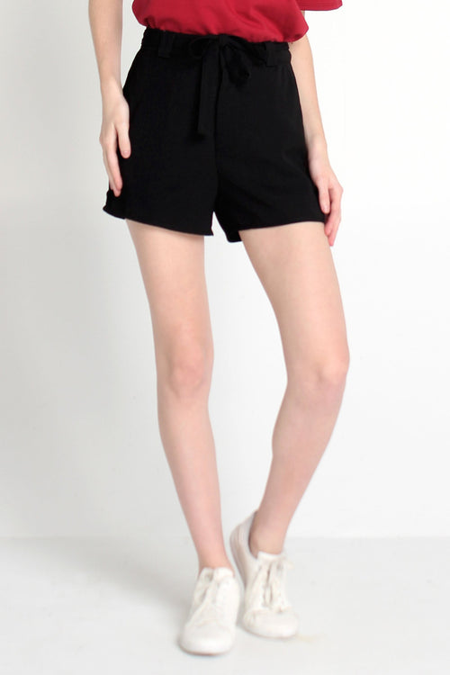 Fashion Shorts With Belt