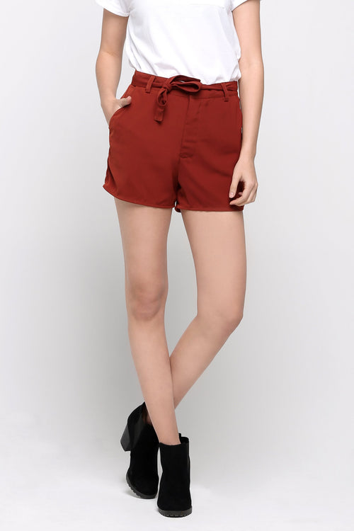 Fashion Shorts With Belt