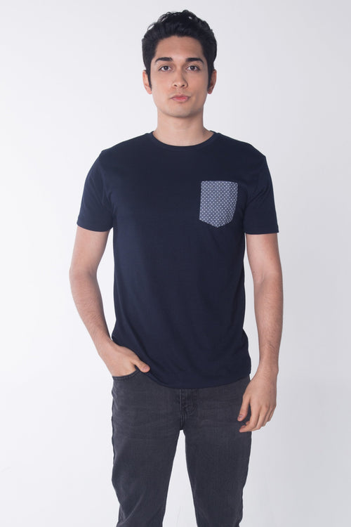 Semi Fit Tee With Pocket Detail