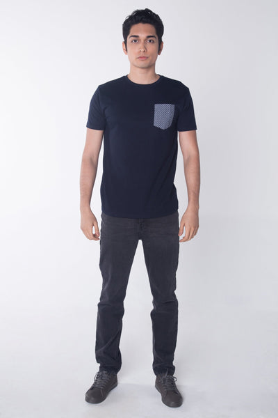 Semi Fit Tee With Pocket Detail