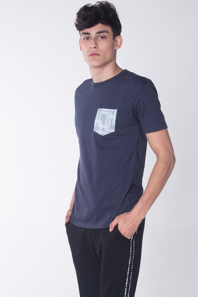 Semi Fit Tee With Pocket Detail