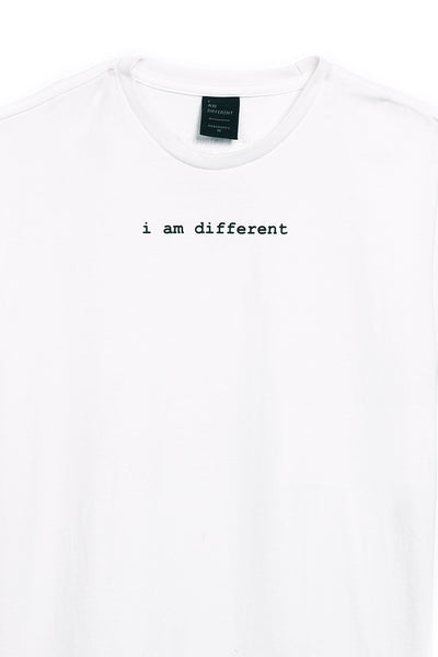 I AM DIFFERENT - Ladies' Relaxed Fit Tee